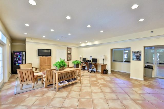 2400 FEATHER SOUND DRIVE 332, Clearwater, FL 33762