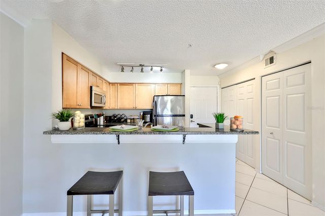 2400 FEATHER SOUND DRIVE 332, Clearwater, FL 33762