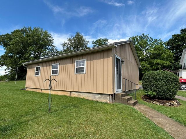 411 E 2nd Street, Perryville, KY 40468