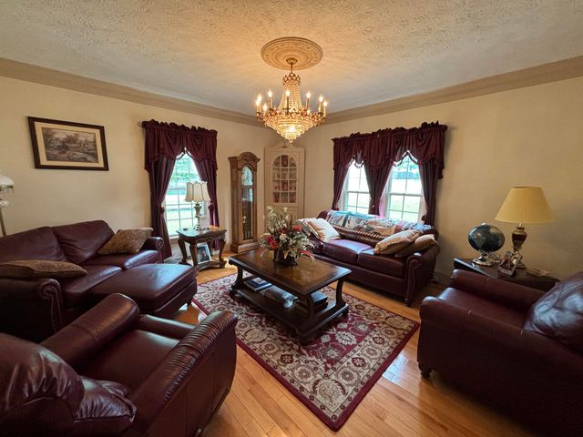 411 E 2nd Street, Perryville, KY 40468