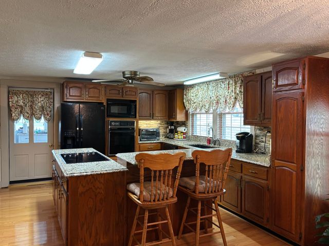 411 E 2nd Street, Perryville, KY 40468