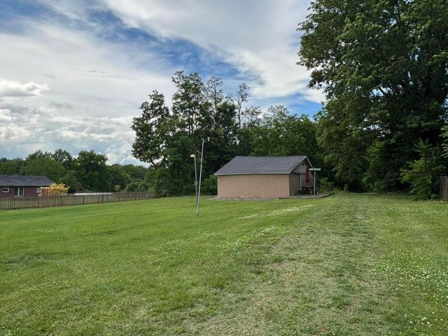 411 E 2nd Street, Perryville, KY 40468