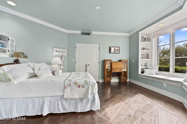 3140 E Crest Shadows Drive, Tucson, AZ 85718