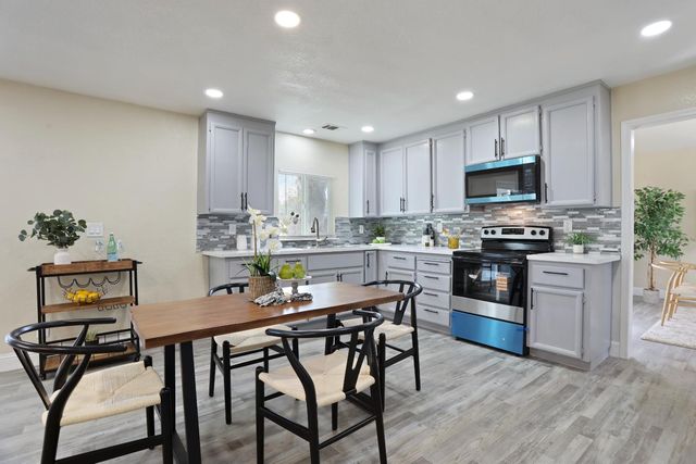 5816 Caribbean Cir, Stockton, CA 95210