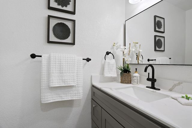 5816 Caribbean Cir, Stockton, CA 95210