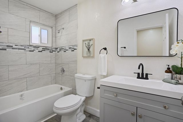 5816 Caribbean Cir, Stockton, CA 95210