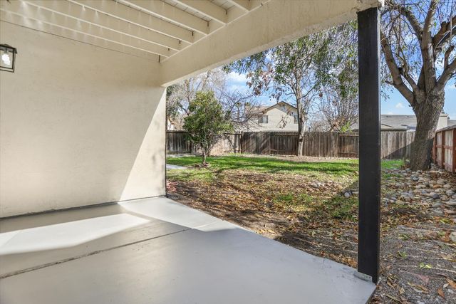 5816 Caribbean Cir, Stockton, CA 95210