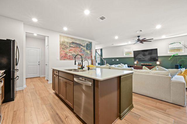 524 Possumhaw LN, San Marcos, TX 78666