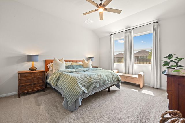 524 Possumhaw LN, San Marcos, TX 78666