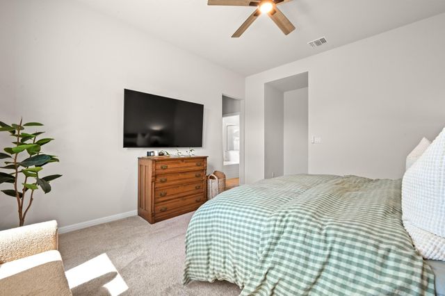 524 Possumhaw LN, San Marcos, TX 78666