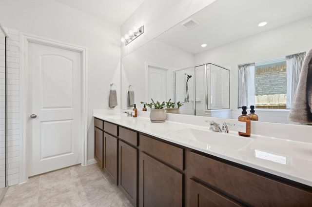 524 Possumhaw LN, San Marcos, TX 78666