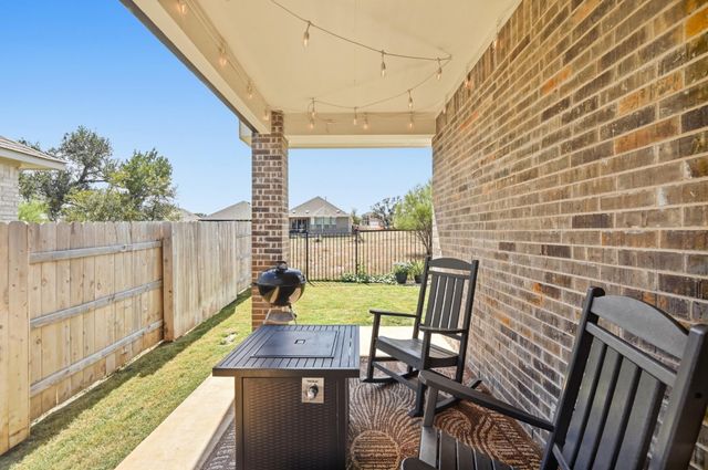 524 Possumhaw LN, San Marcos, TX 78666