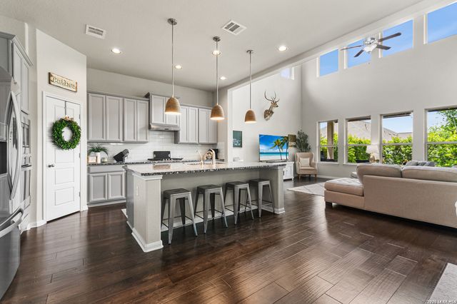 106 Escondido, Boerne, TX 78006