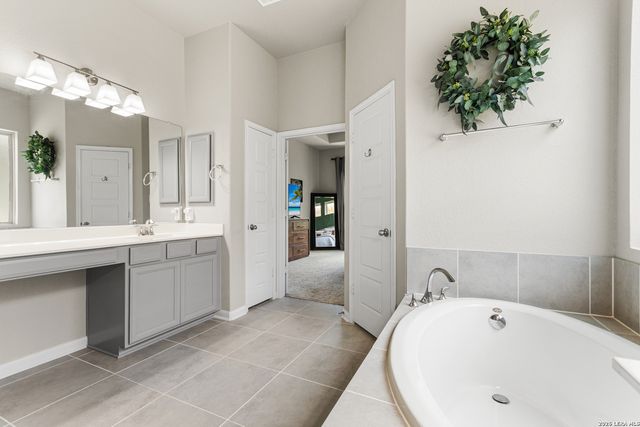 106 Escondido, Boerne, TX 78006