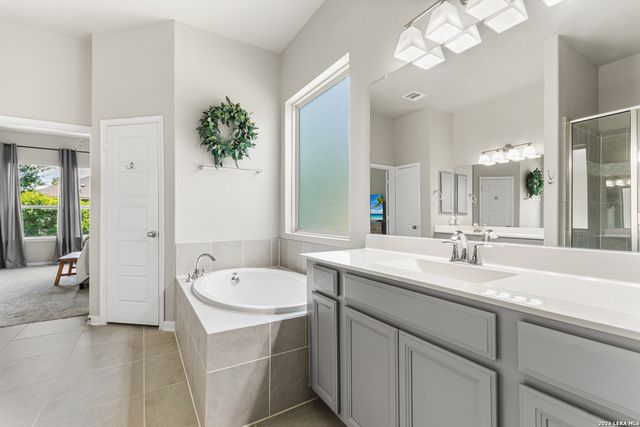 106 Escondido, Boerne, TX 78006