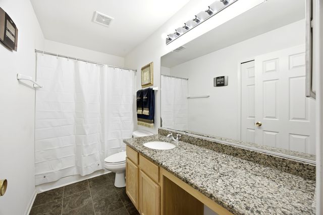 2905 Plumrose Lane, Mchenry, IL 60050