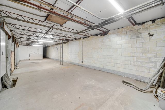 5010 S State Street, Chicago, IL 60609