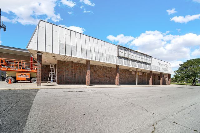 5010 S State Street, Chicago, IL 60609