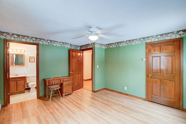 207 Sherbert Rd, Ashburnham, MA 01430