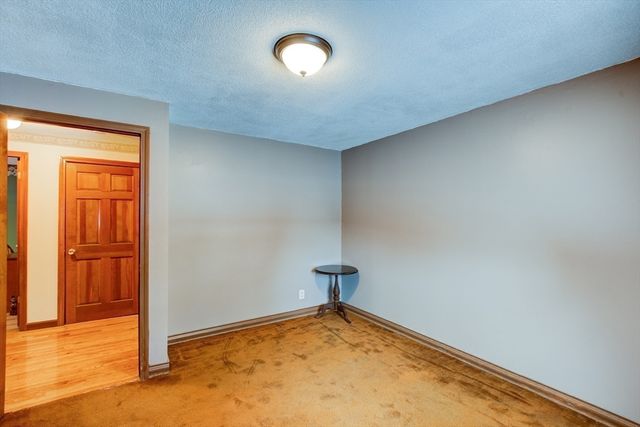 207 Sherbert Rd, Ashburnham, MA 01430