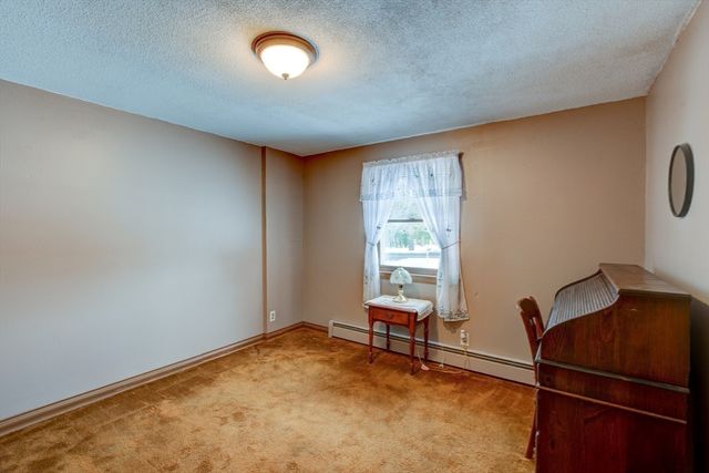 207 Sherbert Rd, Ashburnham, MA 01430