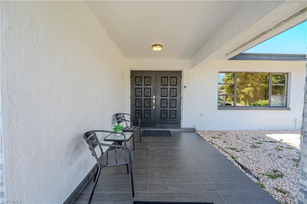 1313 SE 37th TER, CAPE CORAL, FL 33904 — photo 2