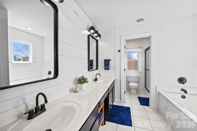 123 White Ash Drive E, Asheville, NC 28803