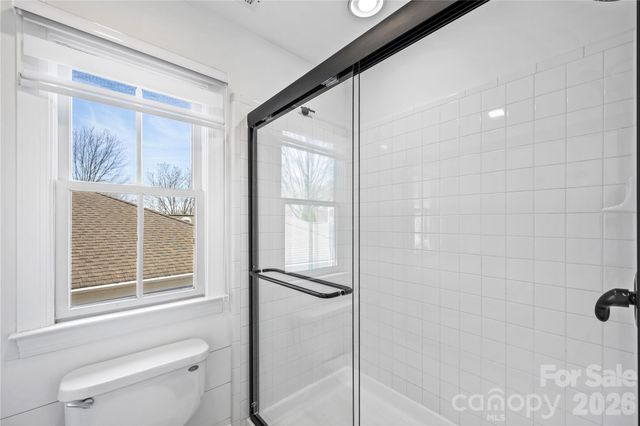 123 White Ash Drive E, Asheville, NC 28803