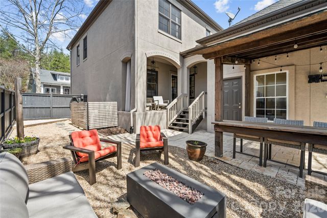 123 White Ash Drive E, Asheville, NC 28803