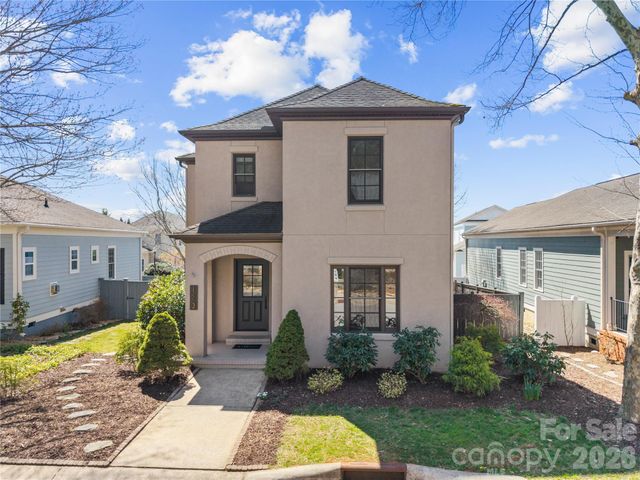 123 White Ash Drive E, Asheville, NC 28803