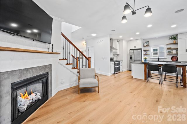 123 White Ash Drive E, Asheville, NC 28803