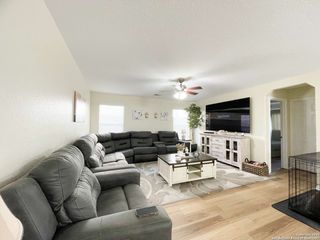 10922 Rustic Cedar, San Antonio, TX 78245