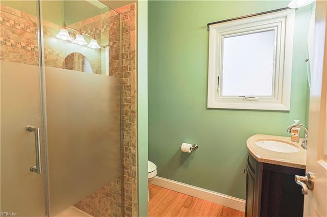 1146 Fairway DR, Chesapeake, VA 23320