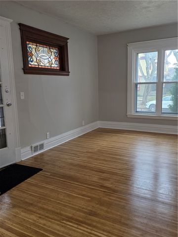 36 Thayer Street, Rochester, NY 14607