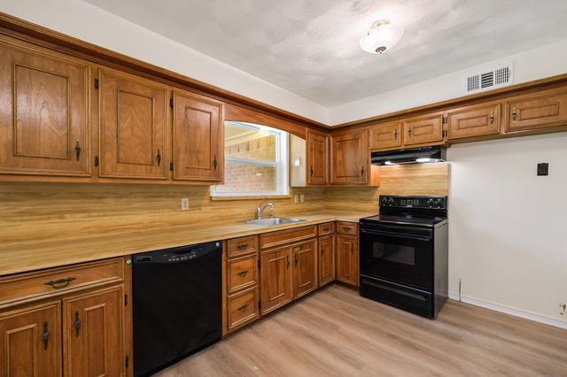 808 Jackson Street, Rockwall, TX 75087