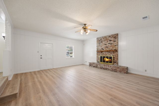 808 Jackson Street, Rockwall, TX 75087