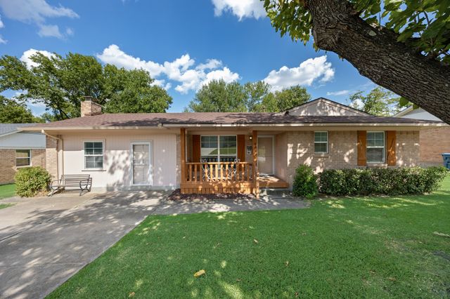 808 Jackson Street, Rockwall, TX 75087