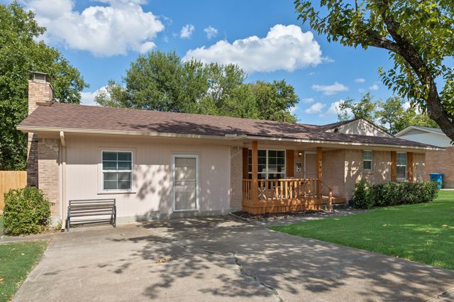 808 Jackson Street, Rockwall, TX 75087