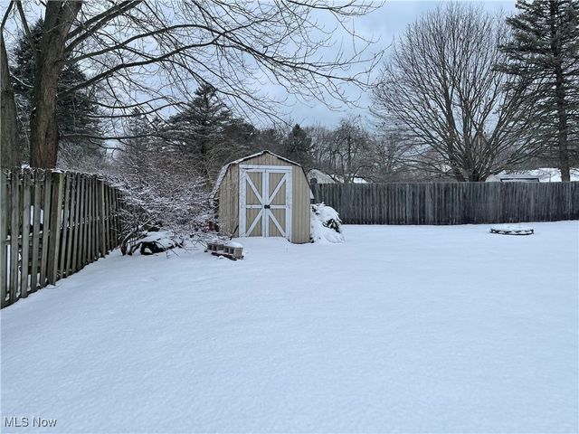 2376 Bay Meadow Street, Madison, OH 44057