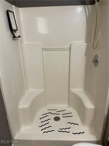 2376 Bay Meadow Street, Madison, OH 44057