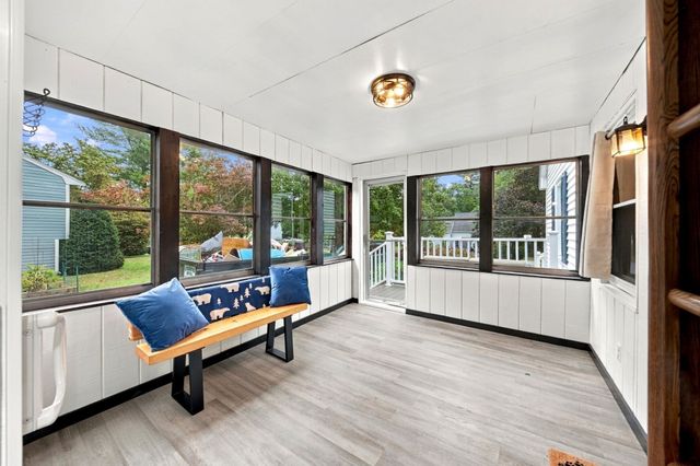 51 Queensland Rd, Billerica, MA 01862