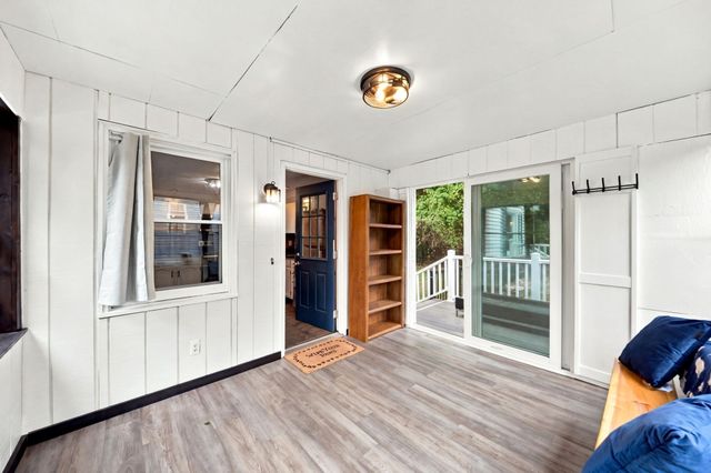 51 Queensland Rd, Billerica, MA 01862
