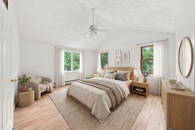 51 Queensland Rd, Billerica, MA 01862