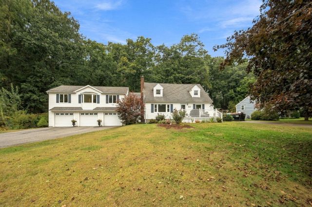 51 Queensland Rd, Billerica, MA 01862