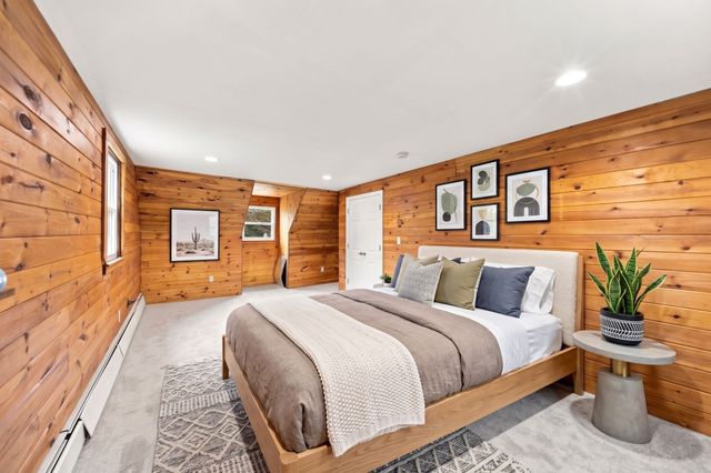 51 Queensland Rd, Billerica, MA 01862