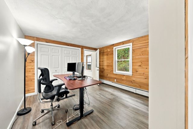 51 Queensland Rd, Billerica, MA 01862