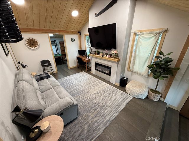 25881 Sunset, Twin Peaks, CA 92391