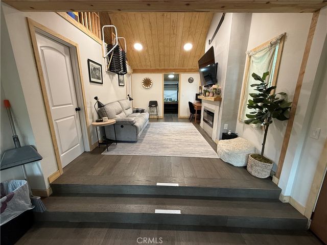 25881 Sunset, Twin Peaks, CA 92391