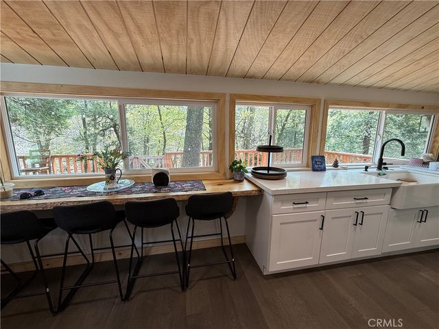 25881 Sunset, Twin Peaks, CA 92391