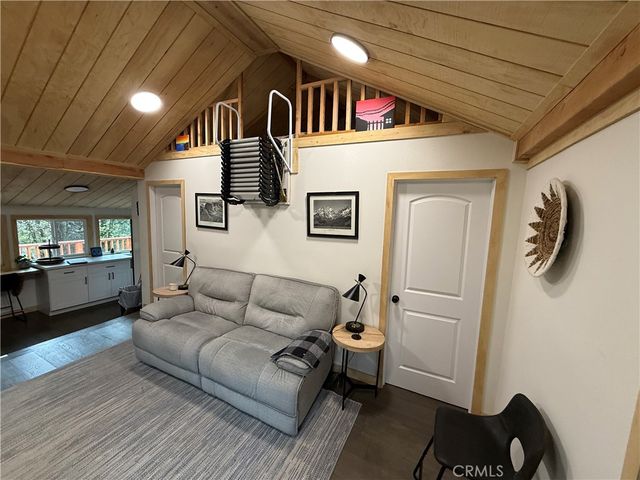 25881 Sunset, Twin Peaks, CA 92391